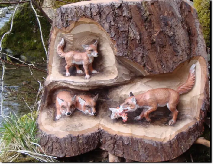 Fuchsfamilie im Bau von Stefan Käser Holzbildhauer Käsers Fuchsfamilie