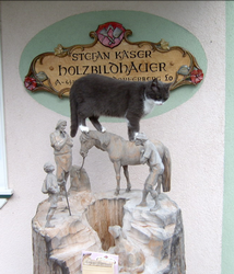 hirten-mit-pferd-und-hund-holzbildhauer-kaeser.png