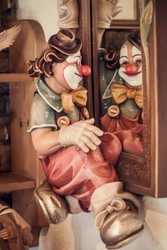 holzbildhauer_stefan_kaeser_niederndorferberg_figuren (4).jpg