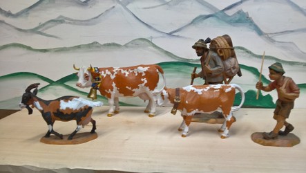 fleckvieh-und-ziege-holzbildhauer-kaeser.jpg