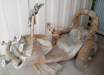gokart-aus-holz-kaeser-stefan-holzbildhauer.jpg
